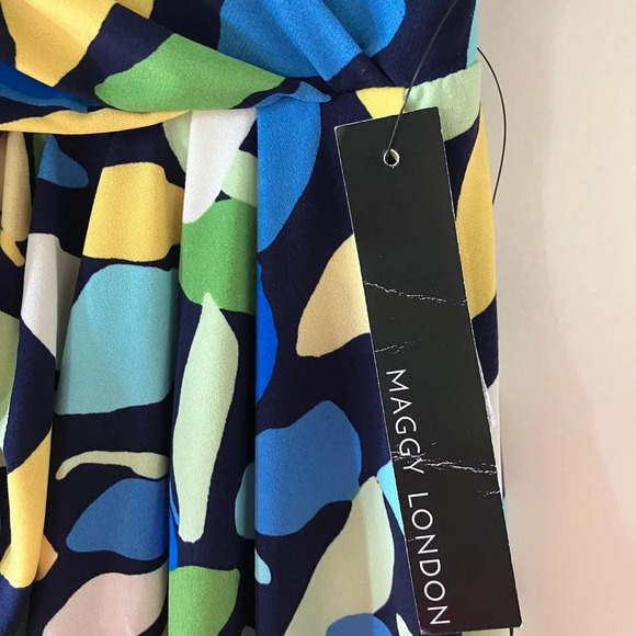 NWT Maggy London Duria Cap Sleeve Navy Blue Leaf Print Jersey Wrap Dress (0) - Picture 6 of 7